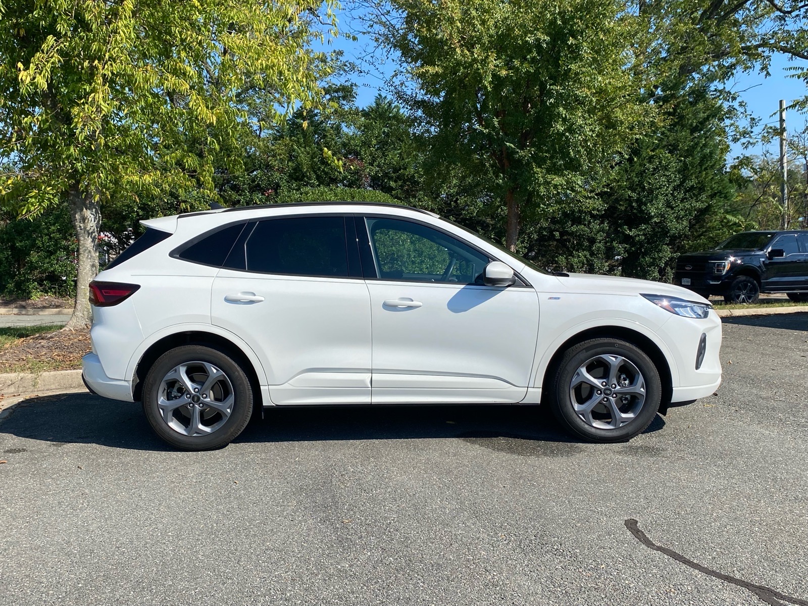 Used 2023 Ford Escape ST-Line Select SUV