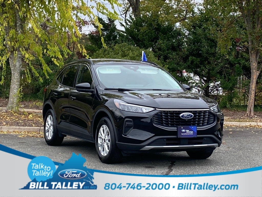 2023 Ford Escape Active's photo
