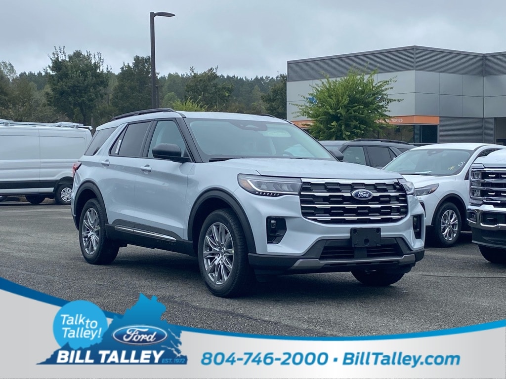 2025 Ford Explorer Active's photo