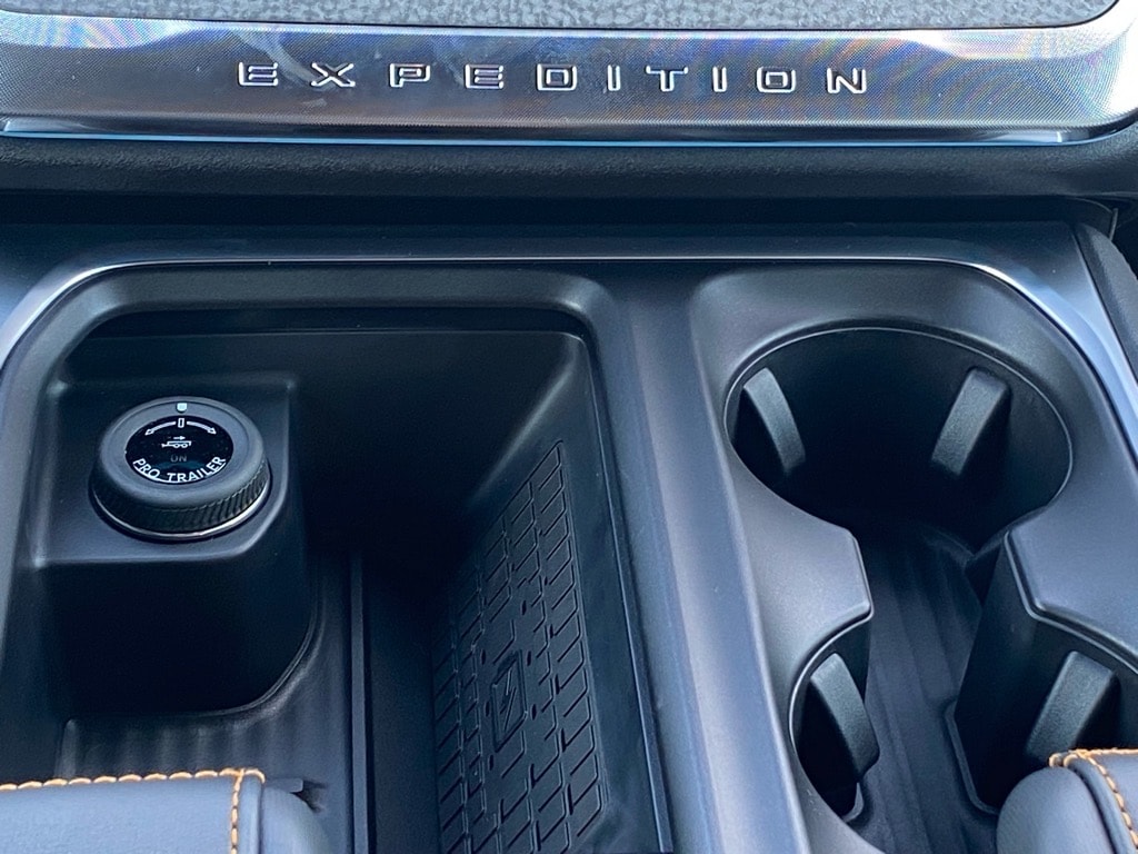 2025 Ford Expedition Tremor - Photo 7