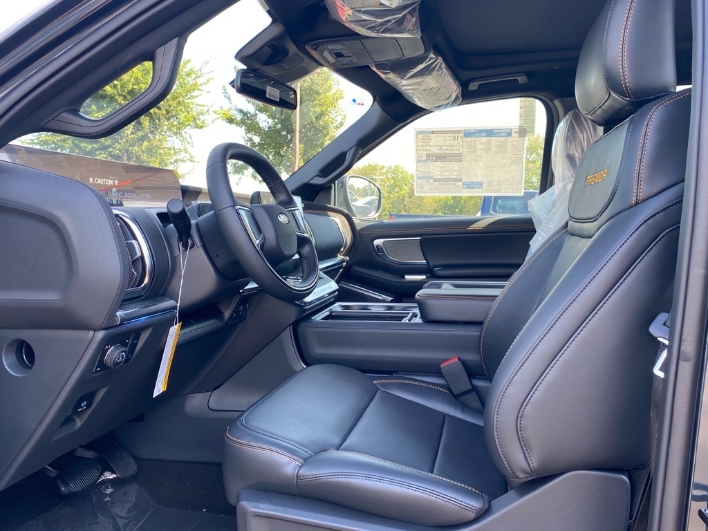 2025 Ford Expedition Tremor - Photo 8