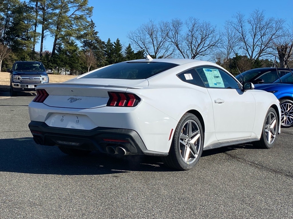 2026 Ford Mustang EcoBoost Premium Fastback - Photo 3