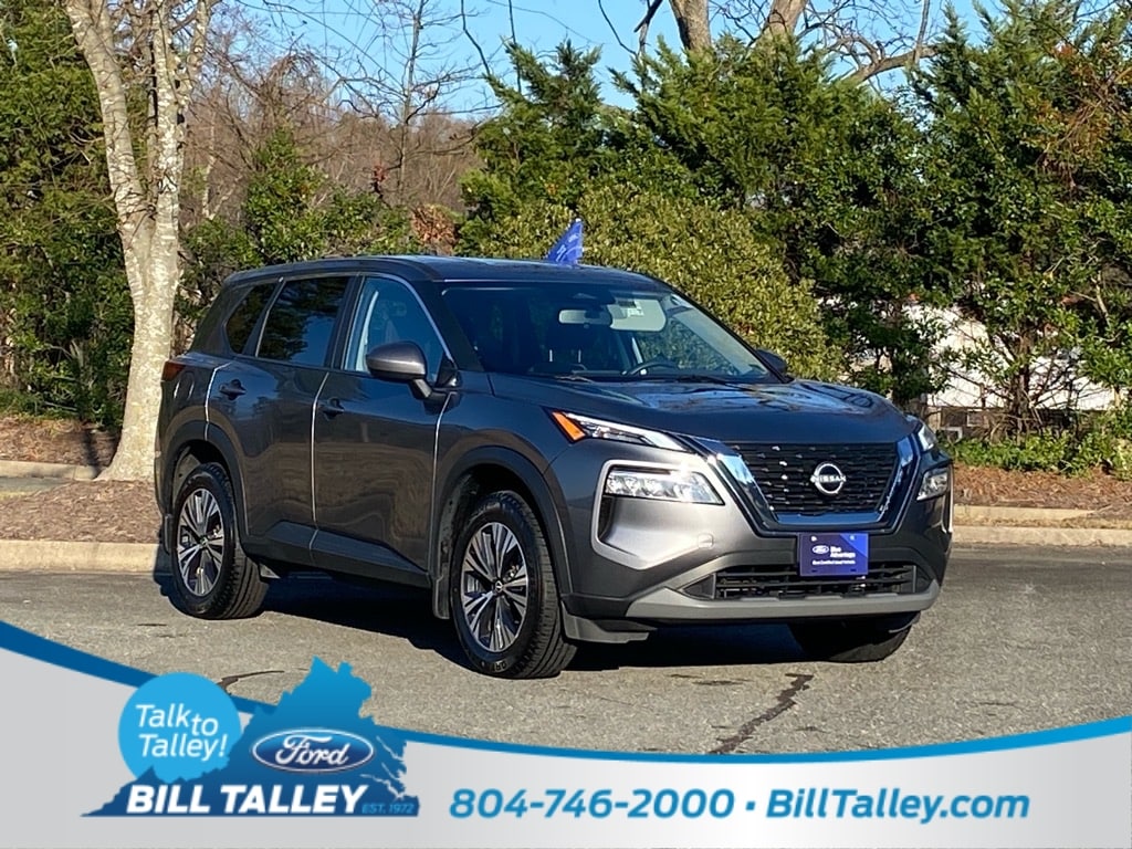 2023 Nissan Rogue SV's photo