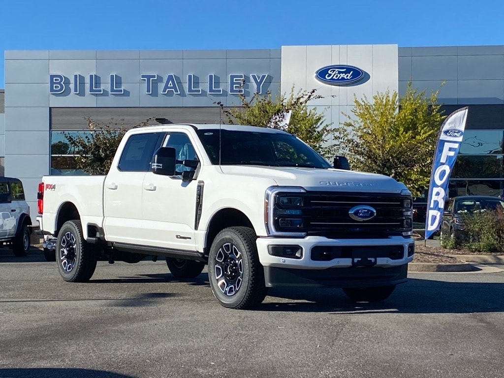 2026 Ford F-250 Super Duty Platinum - Photo 2