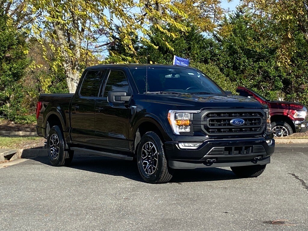 2022 Ford F-150 XLT photo 2