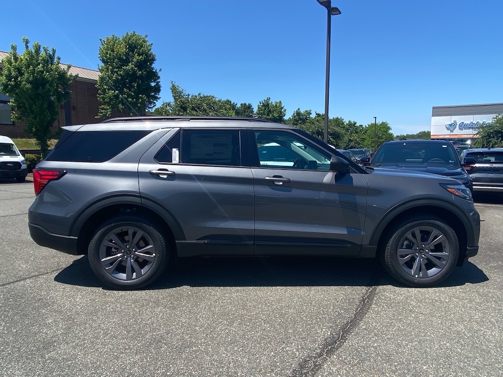 New 2026 Ford Explorer Active SUV