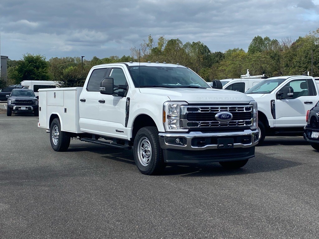 2026 Ford F-350 photo 2