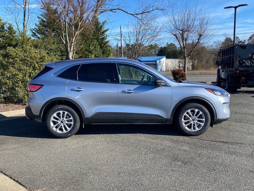 Used 2022 Ford Escape SE SUV