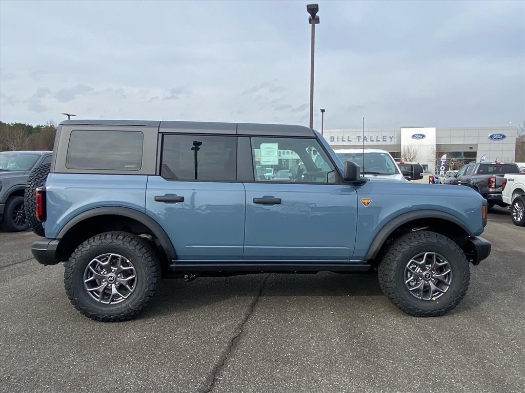 New 2025 Ford Bronco Badlands SUV