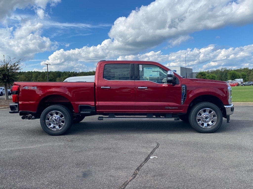 New 2026 Ford F-250SD Lariat Truck Crew Cab