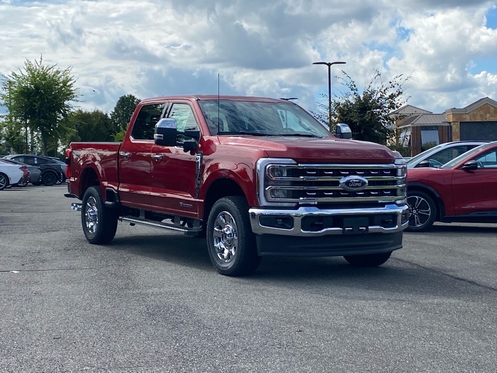 New 2026 Ford F-250SD Lariat Truck Crew Cab