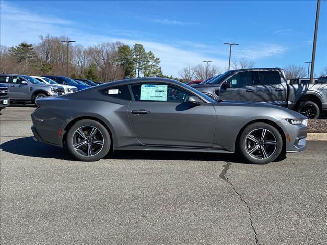 2025 Ford Mustang EcoBoost photo 2