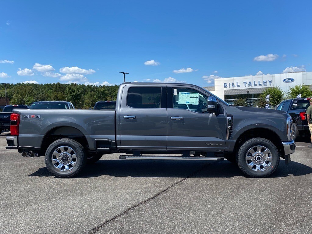 2026 Ford F-250 photo 3