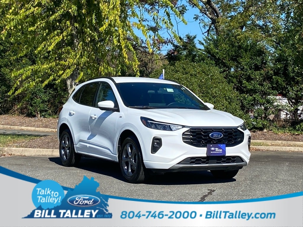 2023 Ford Escape ST-Line Select's photo