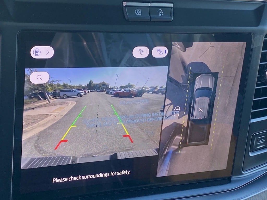2026 Ford F-250 Super Duty Platinum - Photo 13
