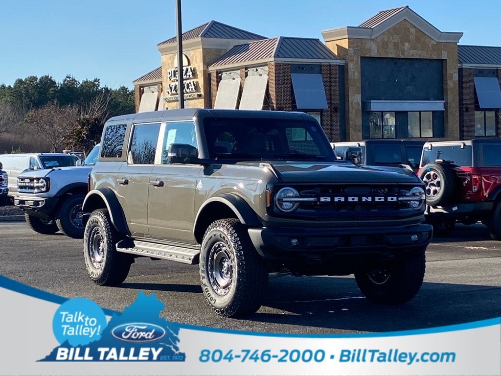 2025 Ford Bronco 4-Door Outer Banks's photo