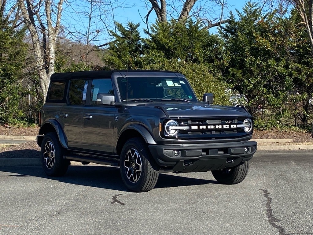 Used 2024 Ford Bronco Outer Banks SUV