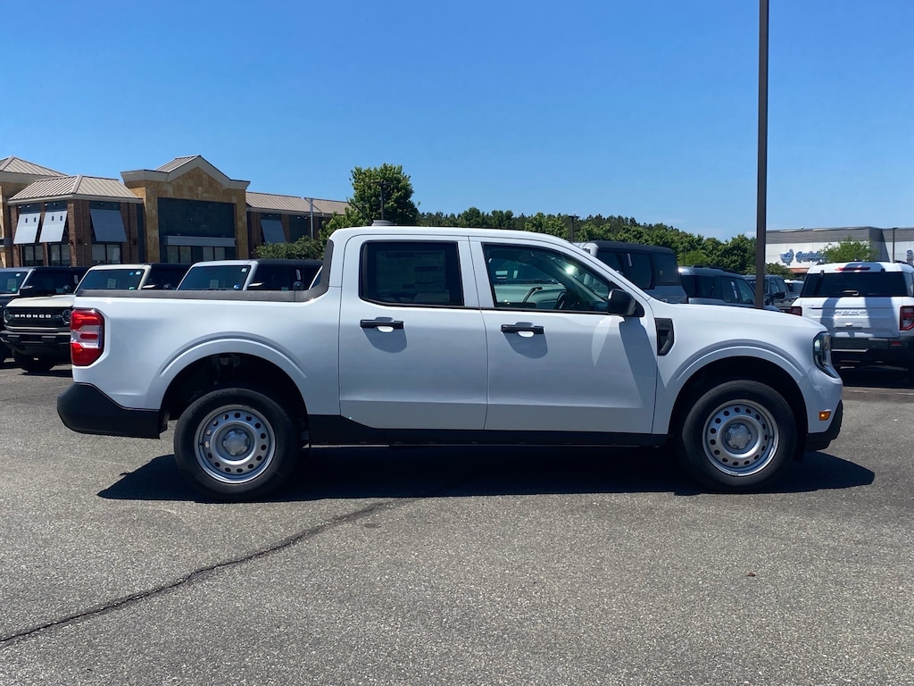 New 2026 Ford Maverick XL Truck SuperCrew