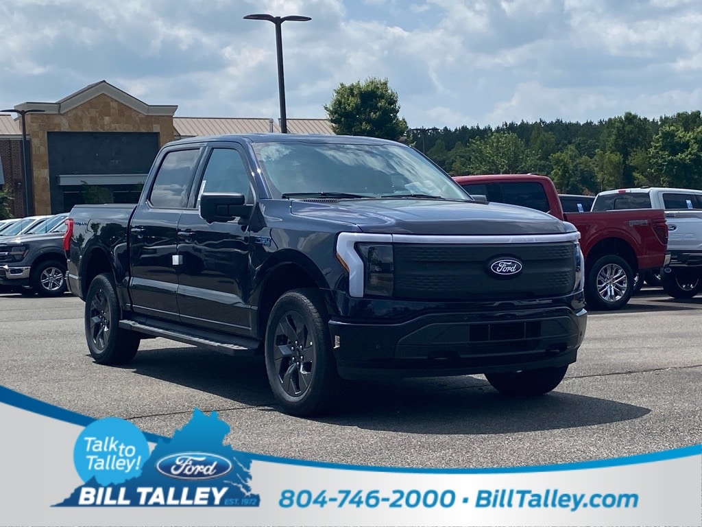 2025 Ford F-150 Lightning Flash's photo