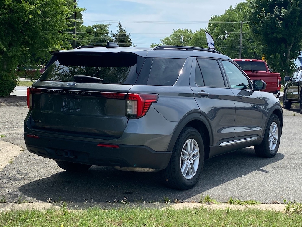Certified 2025 Ford Explorer Active SUV