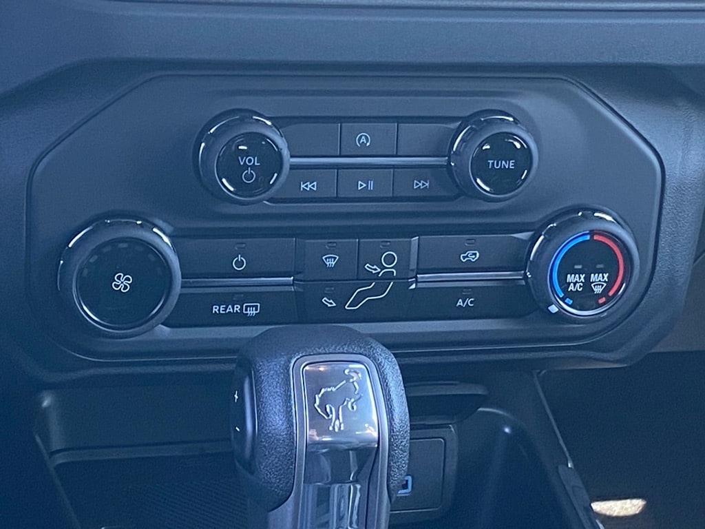 2025 Ford Bronco 4-Door Base - Photo 8