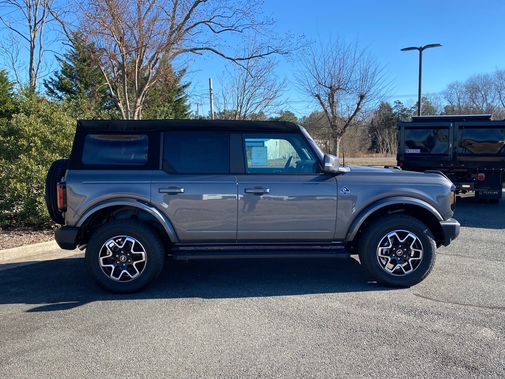 Used 2024 Ford Bronco Outer Banks SUV