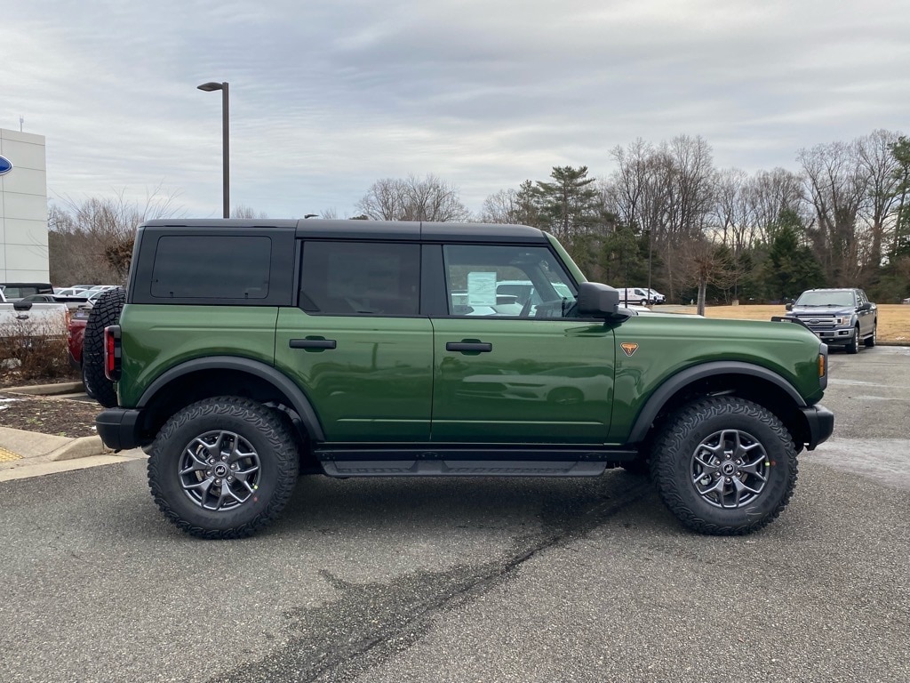 New 2025 Ford Bronco Badlands SUV