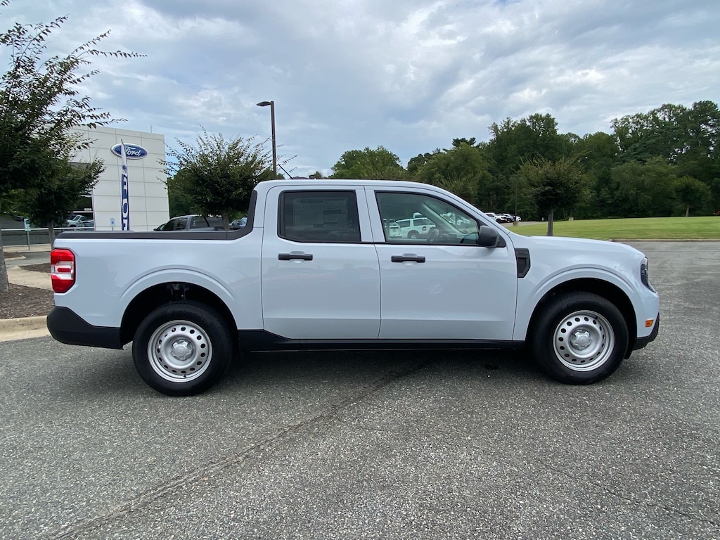 New 2026 Ford Maverick XL Truck SuperCrew