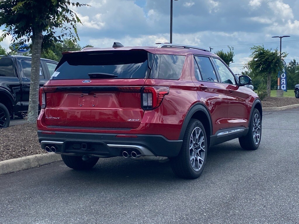 2025 Ford Explorer Platinum photo 3