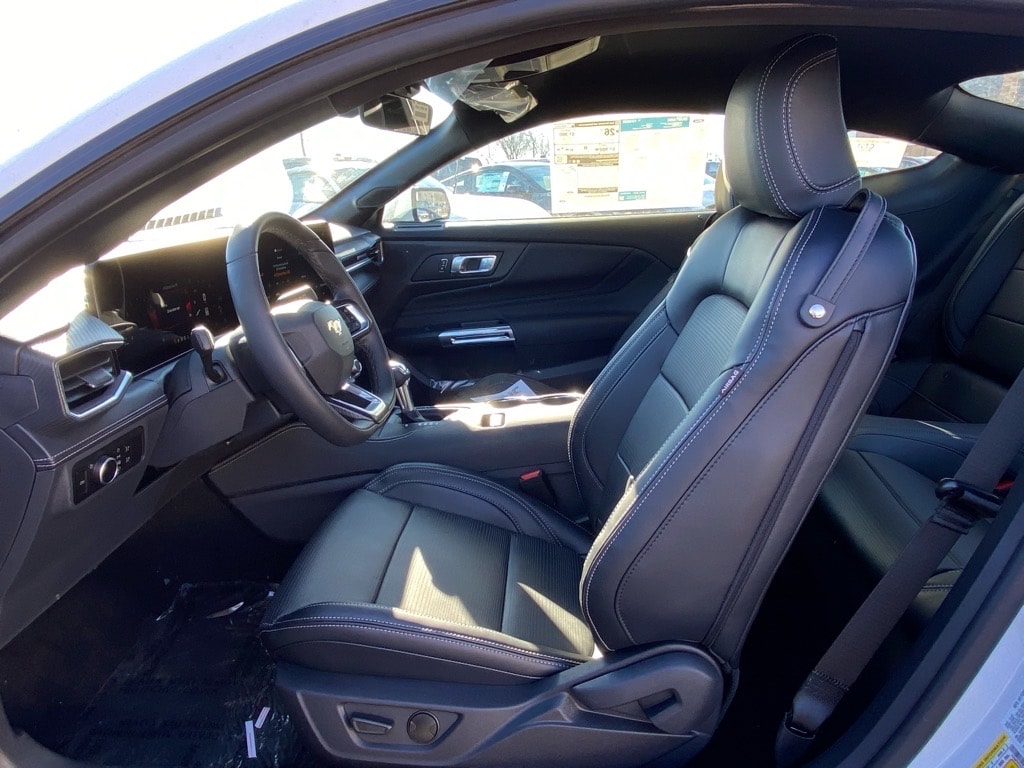 2026 Ford Mustang EcoBoost Premium Fastback - Photo 4