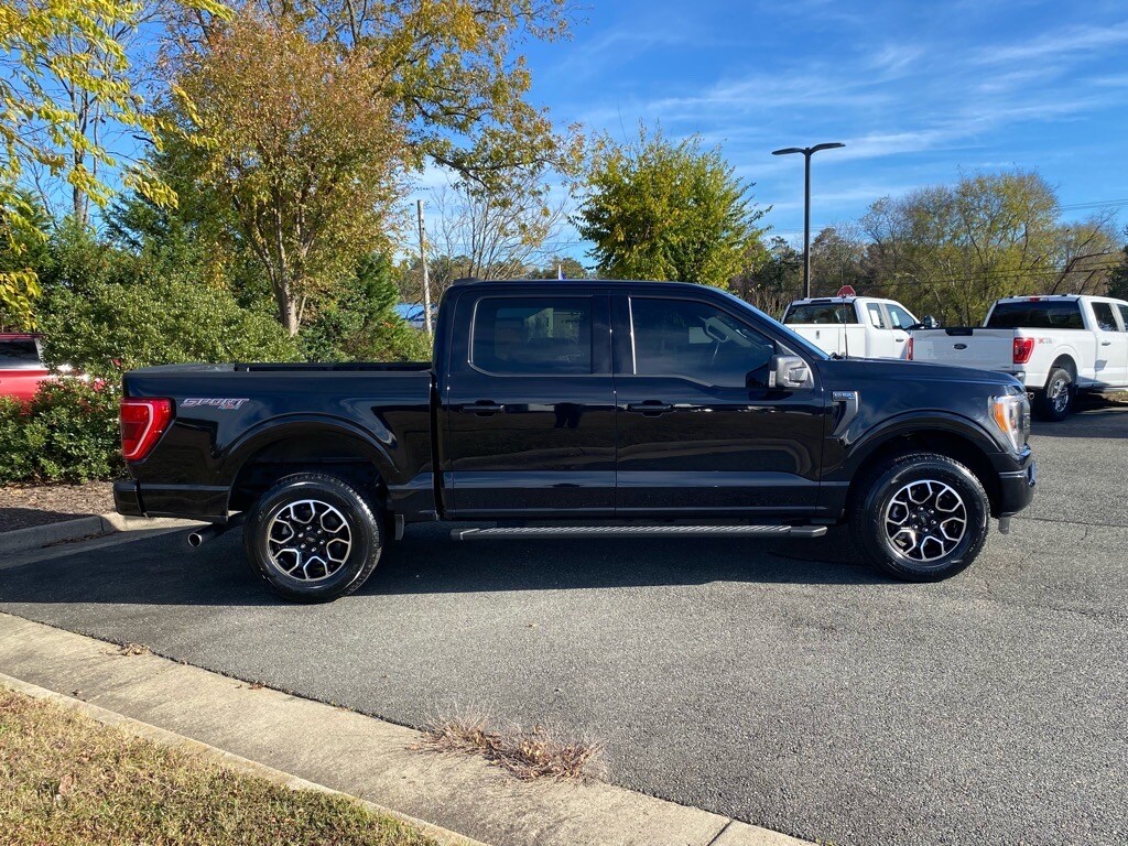 2022 Ford F-150 XLT photo 3