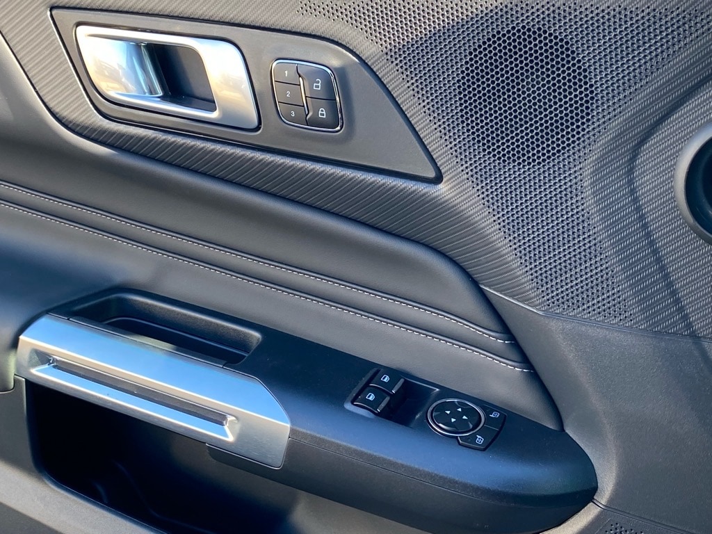 2026 Ford Mustang EcoBoost Premium Fastback - Photo 12