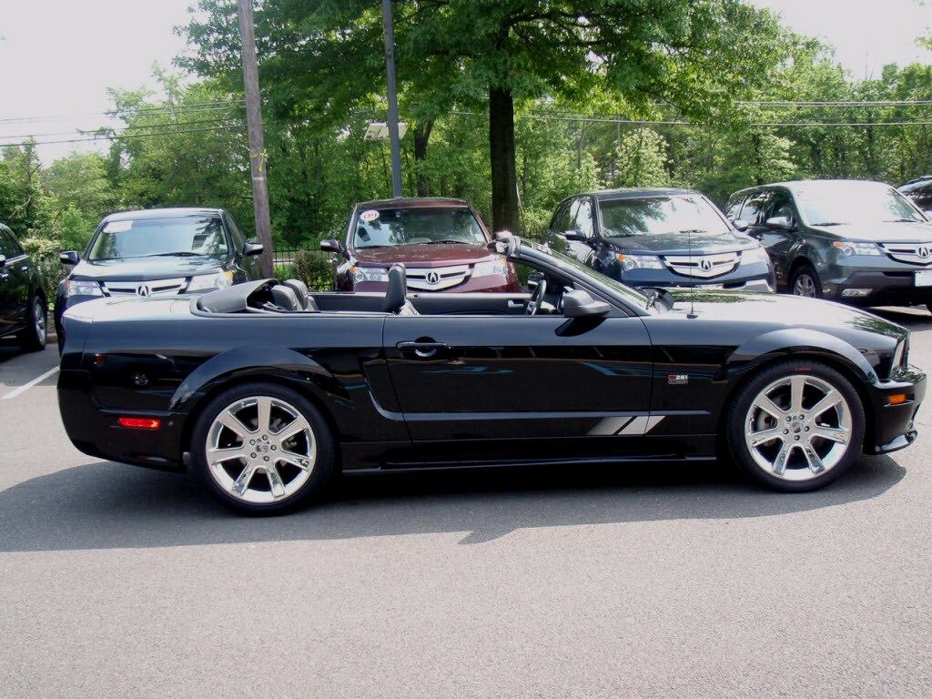 Used 2005 ford mustang convertible #4