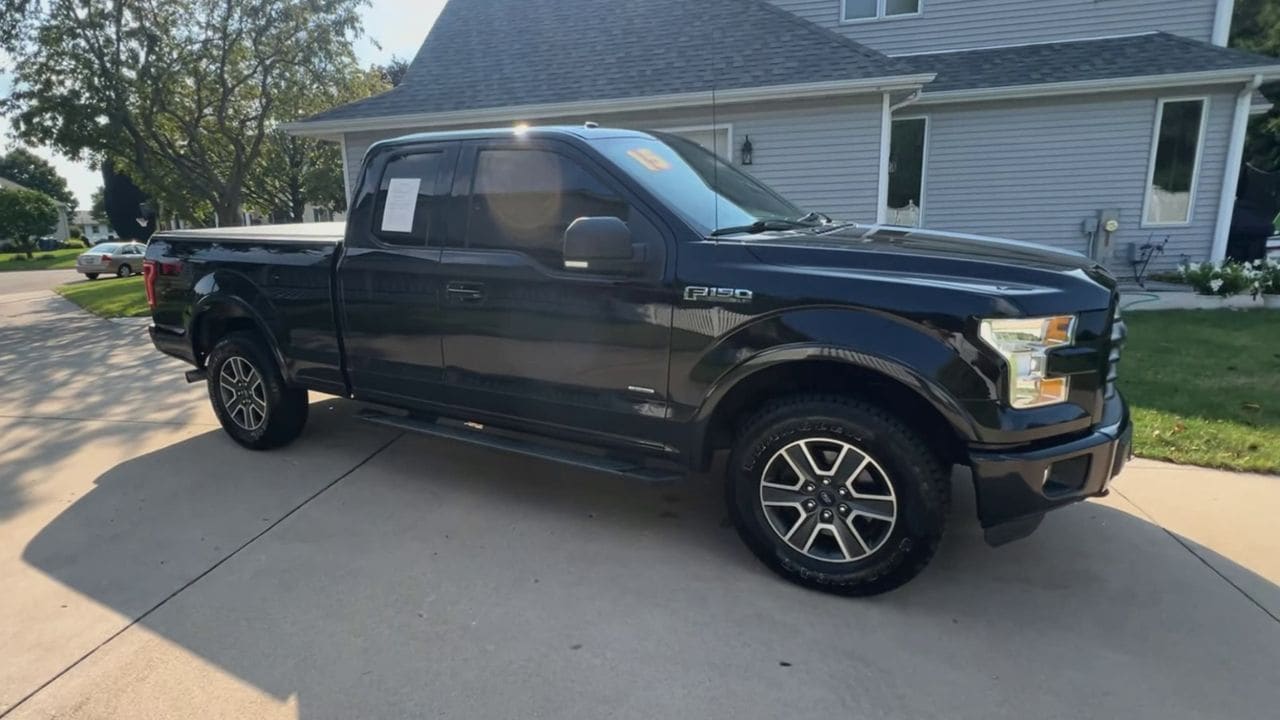 Used 2015 Ford F-150 XLT with VIN 1FTFX1EG2FKE57956 for sale in Streator, IL