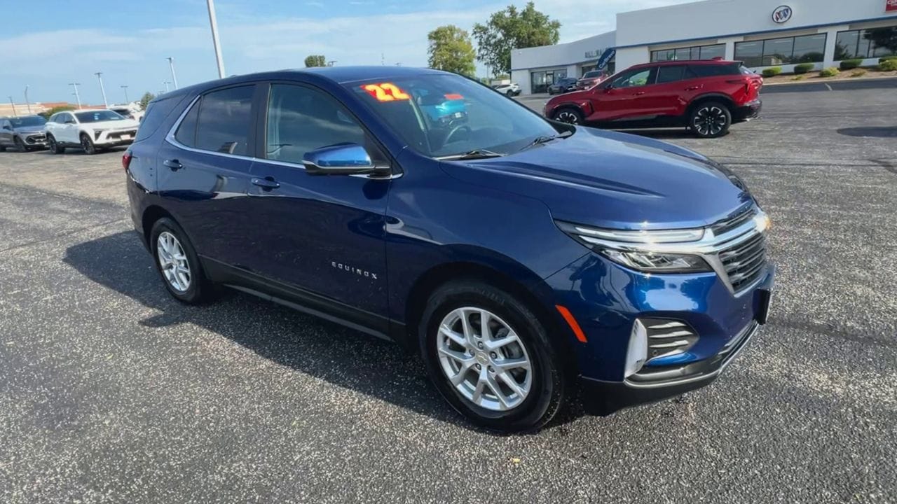 Used 2022 Chevrolet Equinox LT with VIN 3GNAXKEV6NL295512 for sale in Streator, IL