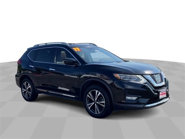 Used 2017 Nissan Rogue SL with VIN 5N1AT2MV8HC811029 for sale in Ottawa, IL