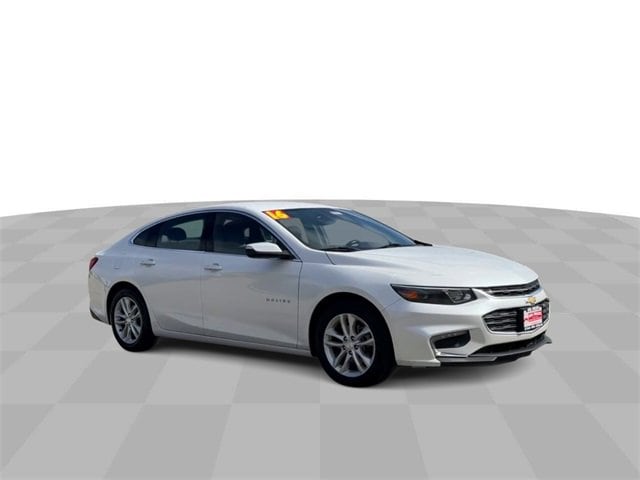 Used 2016 Chevrolet Malibu 1LT with VIN 1G1ZE5ST0GF170789 for sale in Ottawa, IL