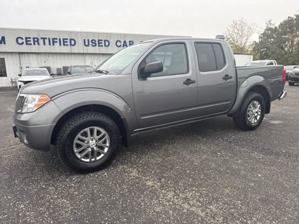 Used 2019 Nissan Frontier SV Truck Crew Cab