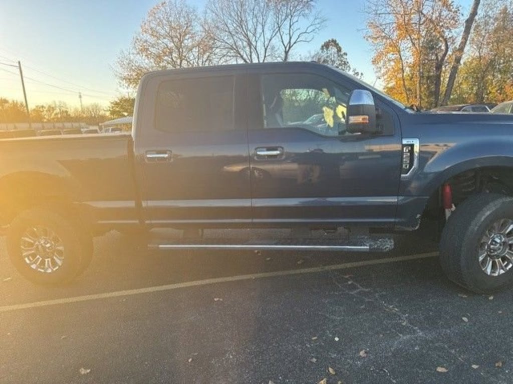 Used 2017 Ford F-250 XLT Truck Crew Cab