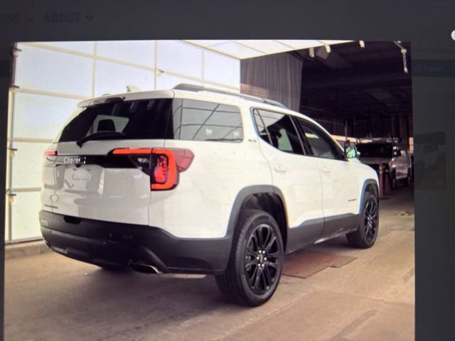 2023 Gmc Acadia SLE photo 3