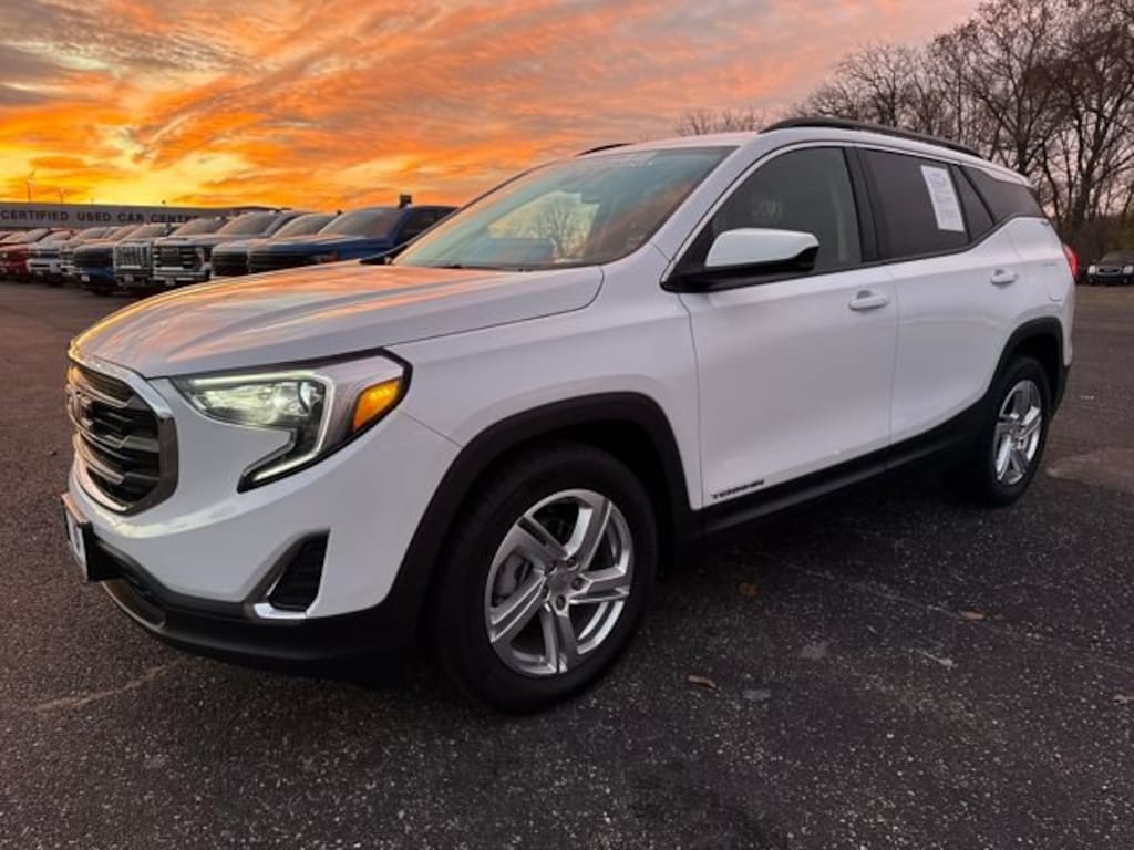 Used 2020 GMC Terrain SLE SUV