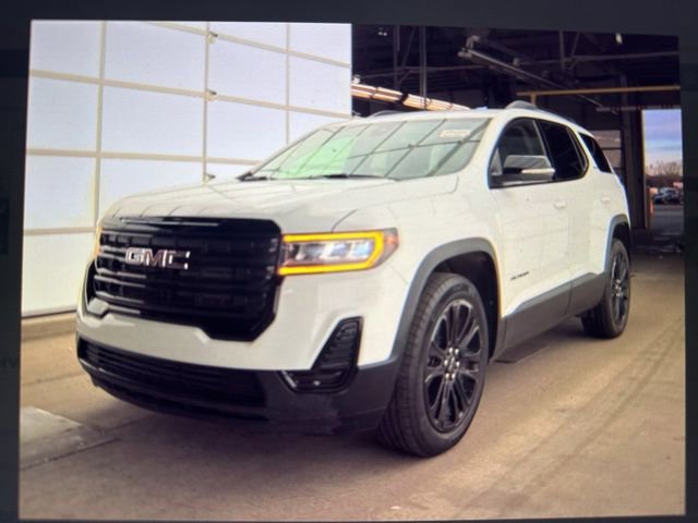 2023 Gmc Acadia SLE photo 2