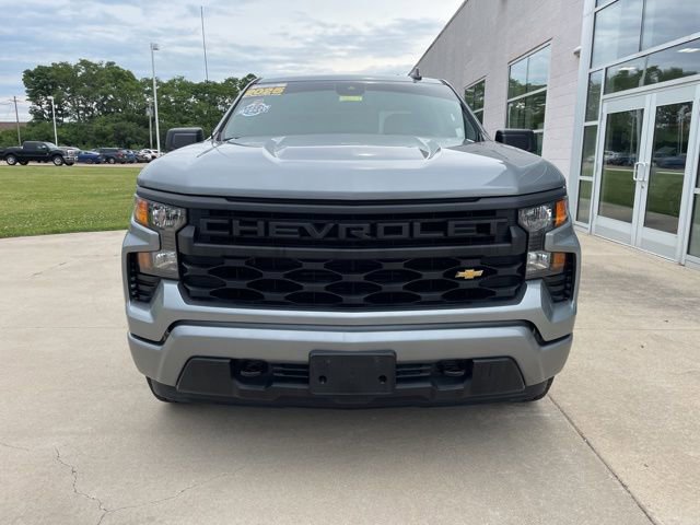 2025 Chevrolet Silverado 1500 Custom photo 3