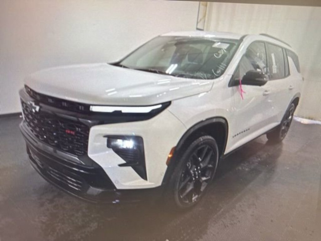 Used 2025 Chevrolet Traverse RS SUV