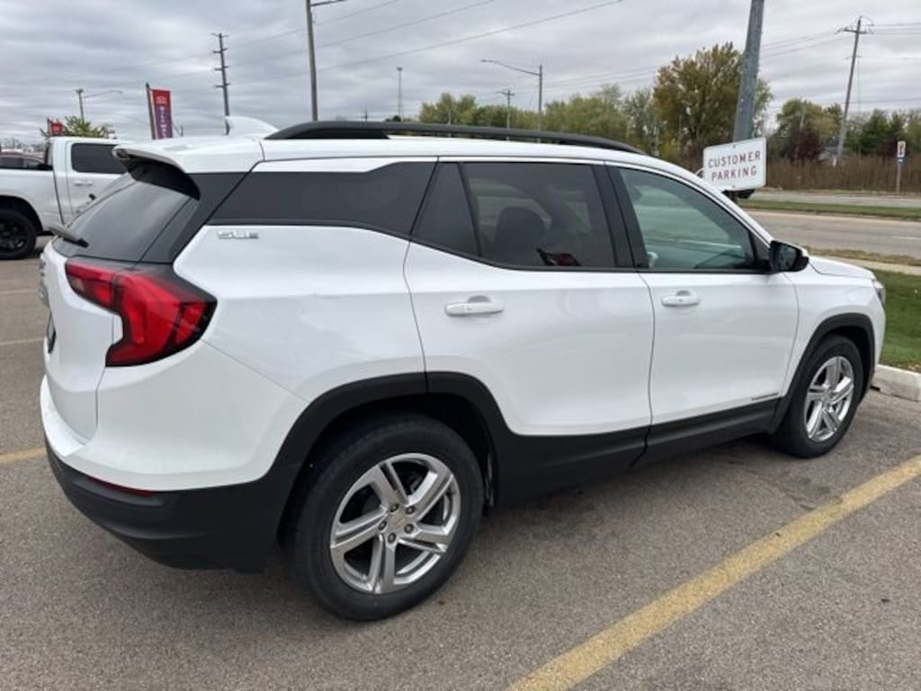 Used 2020 GMC Terrain SLE SUV