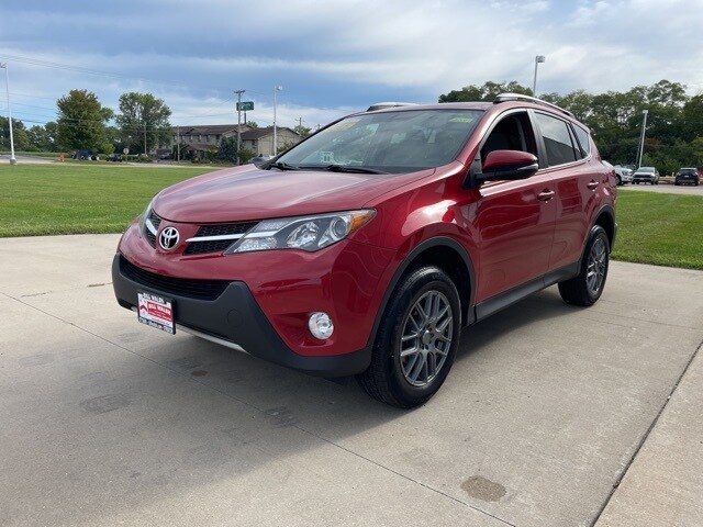 2013 Toyota RAV4 XLE photo 2