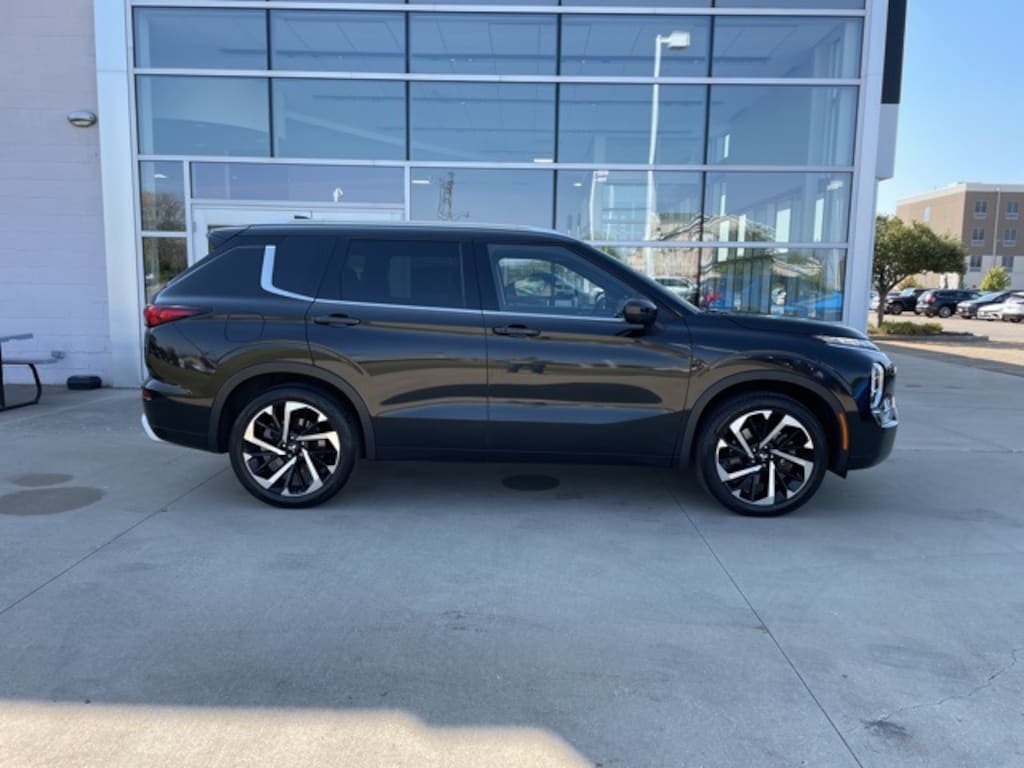 Used 2022 Mitsubishi Outlander SEL SUV