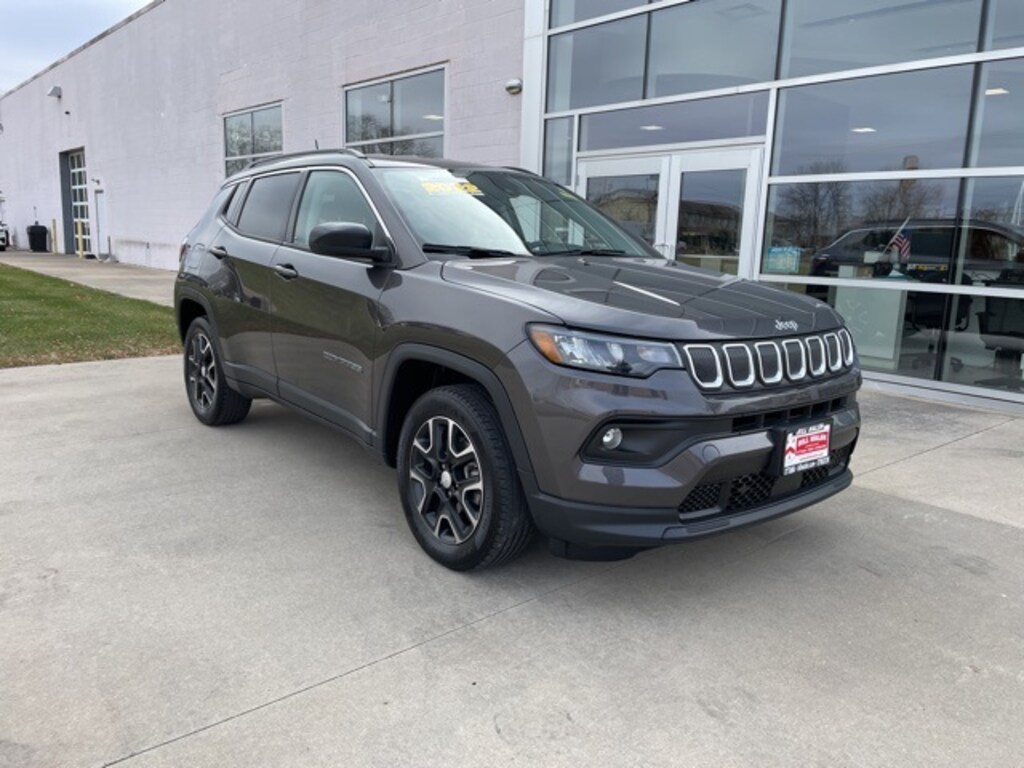 Used 2022 Jeep Compass Latitude SUV
