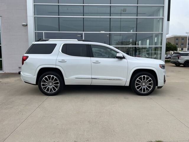 2023 Gmc Acadia Denali photo 4