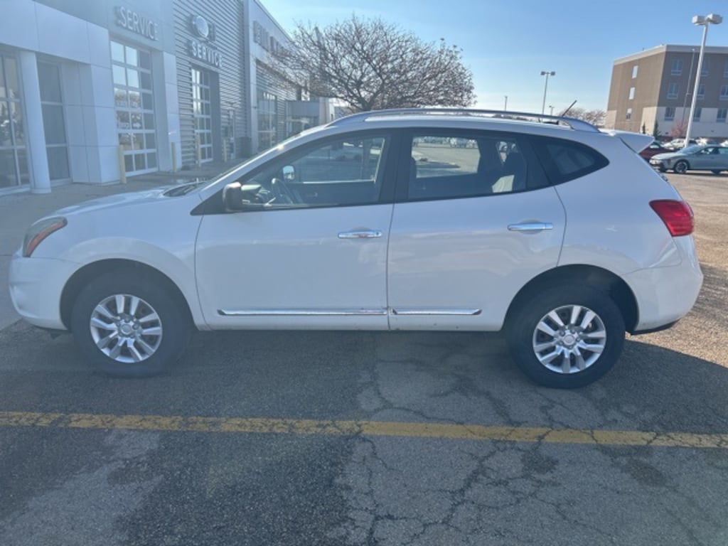 Used 2015 Nissan Rogue Select S SUV